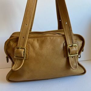 Coach Vintage Jumbo Flight Shoulder Bag  precreed